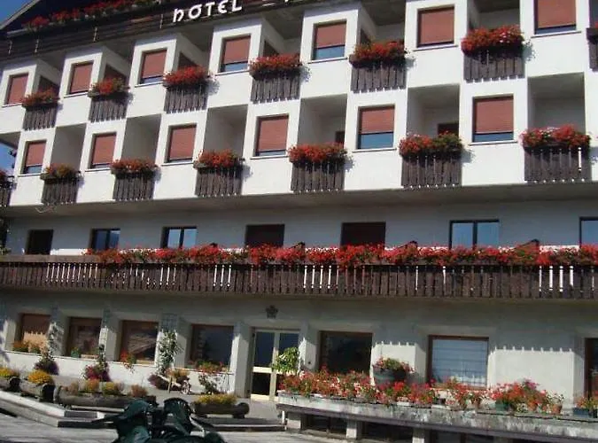 Albergo Posta Colle Santa Lucia photo