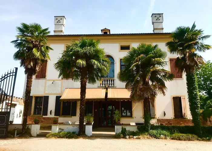 Фото Bed and Breakfast La Gastaldia Pontecasale