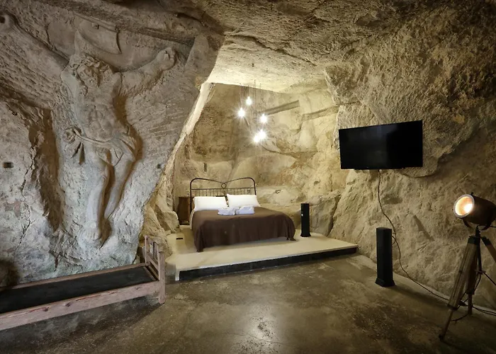 Chez Les Grottes Bed & Breakfast Longare photo
