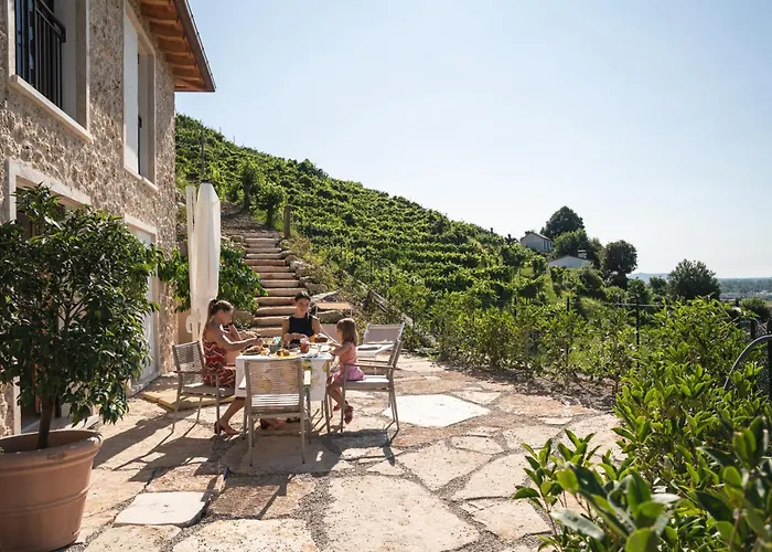 Photo de Appartement Il Pollaio à Farra di Soligo