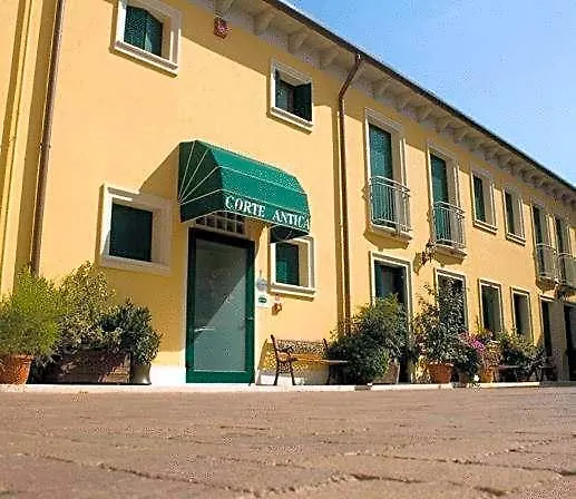 Albergo Corte Antica Villafranca di Verona fotorgafie