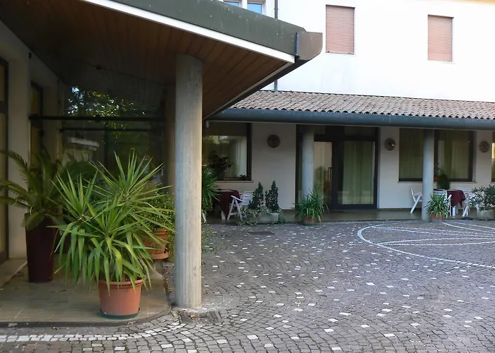 Hotel Zenit Ristorante Carmignano di Brenta photo