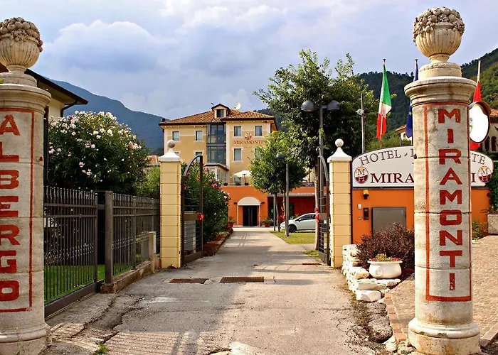 Hotel Miramonti Enoteca Pove del Grappa photo