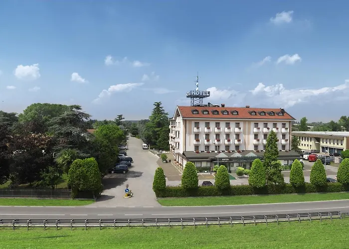 Hotel Al Pino Verde Camposampiero photo