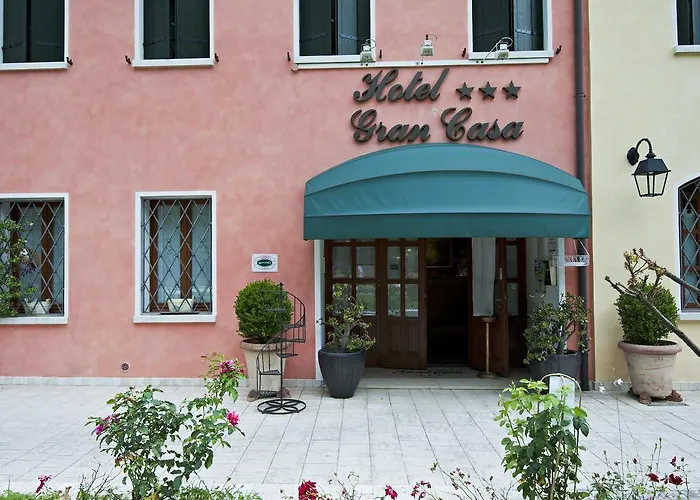 Hotel Ristorante Gran Casa Oderzo photo