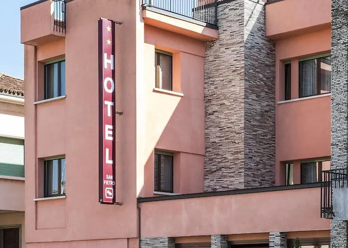 Hotel San Pietro Villafranca di Verona photo